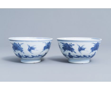 Full title: Two Chinese blue and white bowls with cranes and peaches, MingDescription: H 8,5 cm - Dia.: 15,8 cm   Ref.: - A s