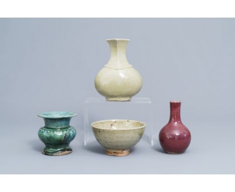 Full title: Three Chinese monochrome vases and a bowl, Ming and laterDescription: H 19,5 - 8,4 cm (the tallest and the smalle