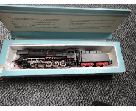 A 1960's Marklin HO Guterzug 2-10-0 Loco &amp; Tender 54690, boxed 3027