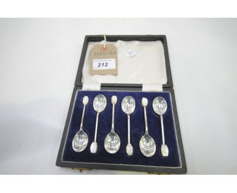 A Cased set of 6 silver bean end silver coffee spoons, Sheffield 1928 ( 1.3 oz )