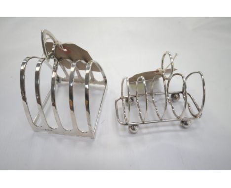 A Silver toast rack, Sheffield 1905 and a second toast rack, Birmingham 1939 ( 4.8 ozs )
