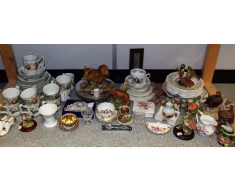 Ceramics - Royal Crown Derby Posie pattern jug, shell shaped trinket dish, trinket box, etc ; Edinburgh crystal mantel clock,