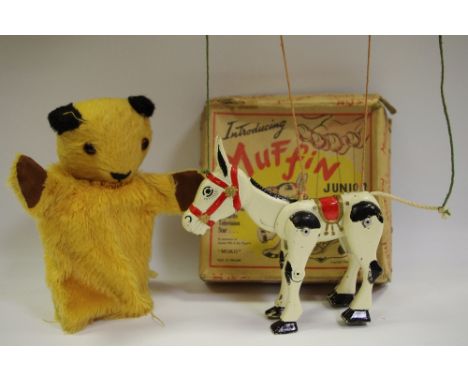 A Moko Muffin Junior, boxed;   a Chad Valley Sooty hand puppet (2)