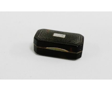 19th century tortoiseshell and white metal mounted snuff box, 5.5cm long 