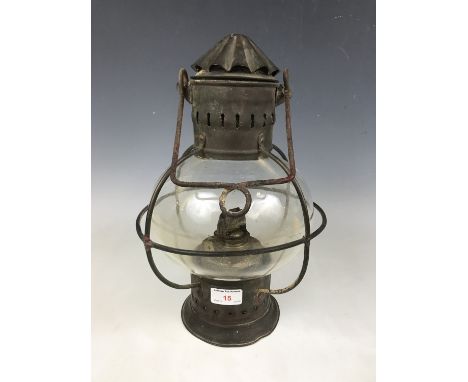 A 19th Century life boat paraffin lamp, 35 cm