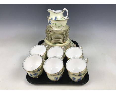A quantity of Royal Worcester 2960 pattern tea ware