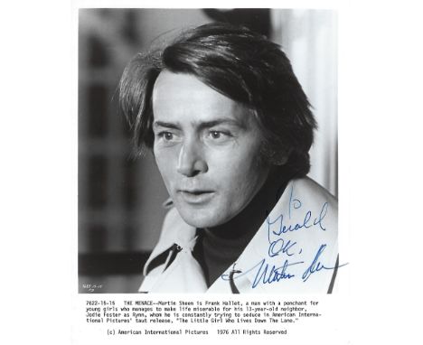 Martin Sheen Signed photo black and white 10 x 8 inch. From The Little Girl Who Lives Down the Lane. Dedicated To Gerald. Con