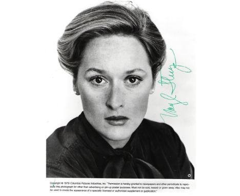 Meryl Streep Signed promo photo black and white 10 x 8 inch. Condition report out of 10, 6. Very minor scuffing to white bord