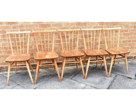 FIVE MATCHING ERCOL MODEL 391 WINDSOR DINING CHAIRS with triple spindle back connecting back rail to stretcher base Condition