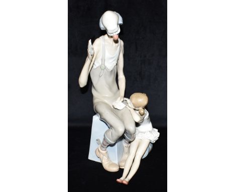 A LARGE LLADRO GROUP MODEL 4605 'MAGIC'  with clown and ballerina, 42cm high Condition Report : good condition, no issues Con