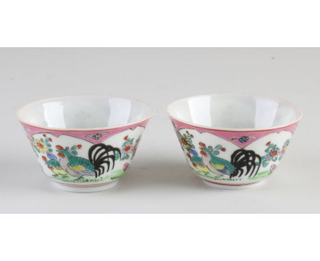 Two antique Chinese porcelain Family Rose cups + saucers. Floral / rooster decor. With bottom mark. Dimensions: 4.2 x Ø 7.5 c