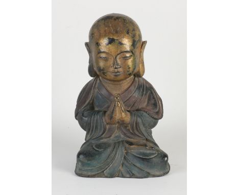 Chinese gilt bronze Buddhist figure with polychromy. unnoticed. Dimensions: H 21 cm. In good condition.