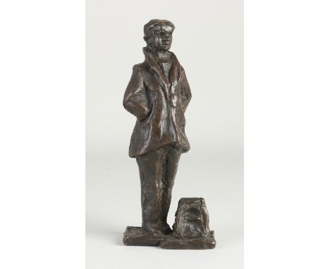 Bronze figure. Man with bag. With monogram + year 1960. Dimensions: H 19.5 cm. In good condition.
