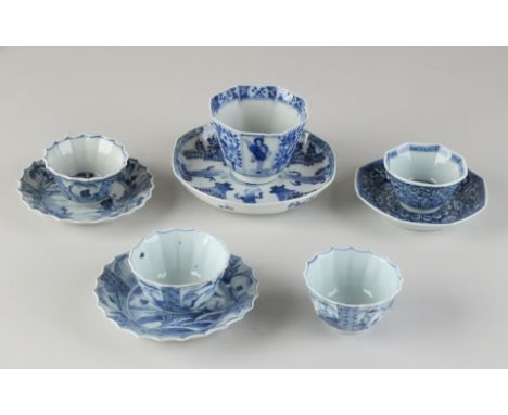 Lot of Chinese porcelain. Consisting of: Five cups + four saucers. Compatible. 18th - 19th century. Among others: Cheng Lung.