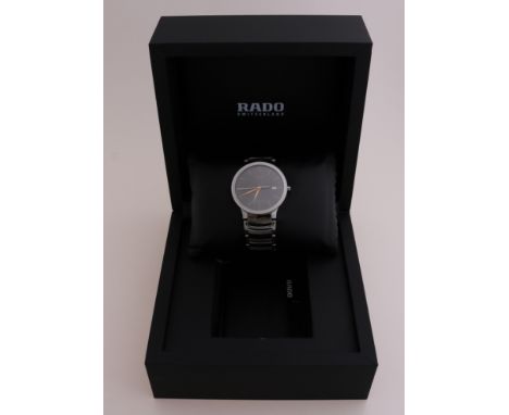 Rado men's watch, model Centrix, R30927132. Fitted with sapphire glass and has a gray steel case and a gray steel with cerami