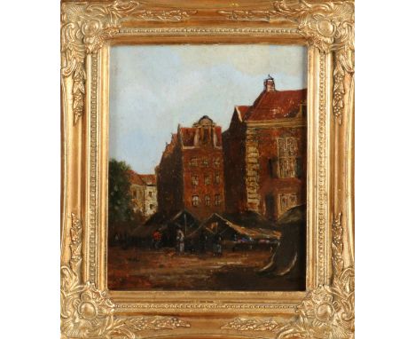 unsigned. Circa 1900. Cityscape with market and figures. Oil paint on panel. Dimensions: H 24 x W 18 cm. In good condition.