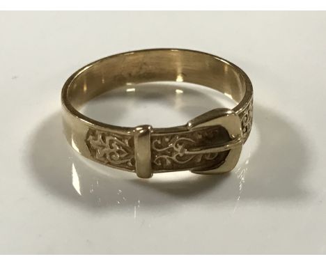 A 9ct gold buckle ring, 2.9g, size Q.