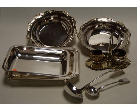 A small collection of silver plated wares, to include; entree dish ladle, bottle stopper etc 