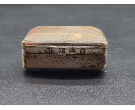 A William IV silver and agate snuff box, Sheffield 1836, inscribed 'Henry G Cutts, London, Nov 9th, 1836', 4cm wide. 