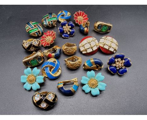 Eleven pairs of stylish costume earclips, some with enamel decoration. 