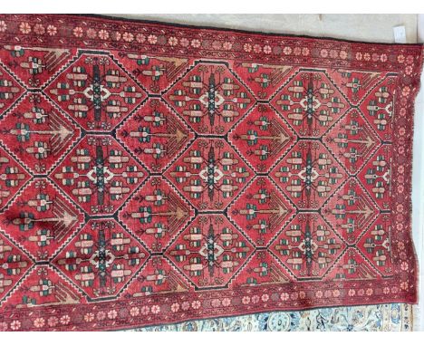 Vintage North West Persian long rug - circa. 1930s Size. 2.92 x 1.27 metres 