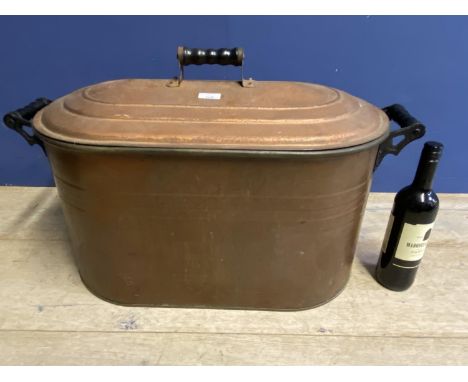 A large vintage two handled copper saucepan (or a useful  planter for flowers etc), with lid. Some wear 