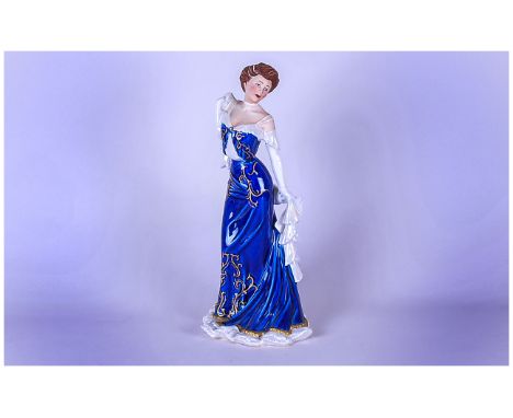 Diana Vreeland Presents Elegance de Paris Fine Bisque Porcelain Hand Painted Figure 1987 Franklin Mint. 11'' in Height. 