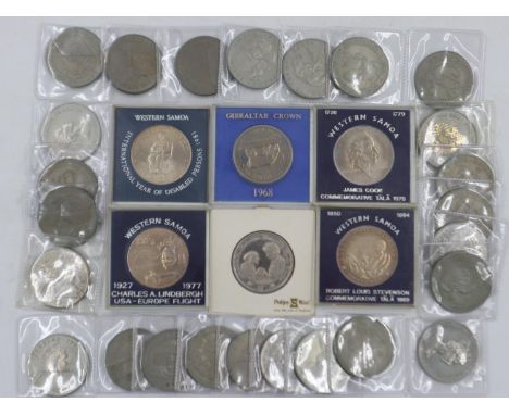 Thirty mixed Commonwealth crowns and other Commemoratives. UK P&amp;P Group 1 (£16+VAT for the first lot and £2+VAT for subse