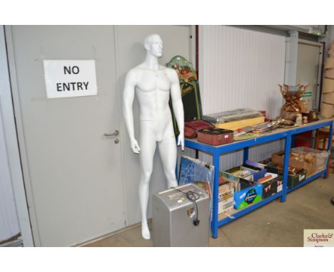 A male mannequin 
