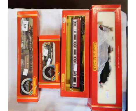 A Hornby Railways 'OO' gauge GWR Dean goods locomotive, No.R2064, another GWR County of Bedford, No.R392, another GWR tank en