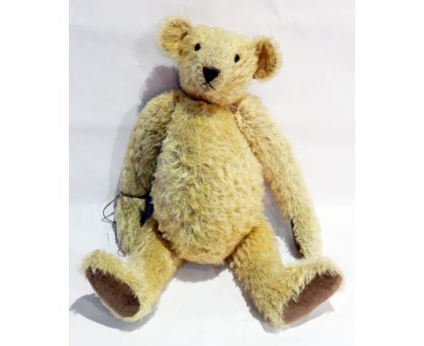 A collectors bear made by Leslie Gristwood for "Leslie and the Bears", light mohair, jointed hump back growling bear, velvet 