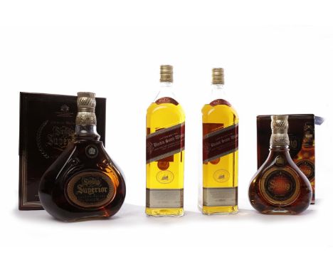 JOHNNIE WALKER SWING SUPERIOR
Blended Scotch Whisky. 
1L, 43% volume, in carton. 
JOHNNIE WALKER SWING
Blended Scotch Whisky.