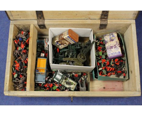 Large collection of vintage Britain's Limited model soldiers in wooden box. To include field artillery and boxed 1:32 scale n