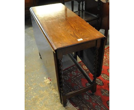 Early 20th Century oak barley twist gate legged table. (B.P. 21% + VAT) 