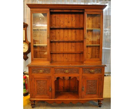 Late 19th/early 20th Century carved oak two stage cabinet back dog kennel dresser. (B.P. 21% + VAT) 