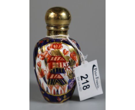 Copeland Spode Imari design scent bottle with gilded mounts and blue printed marks to the base. (B.P. 21% + VAT) 