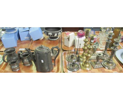 Two trays of various metalware to include; various size pewter tankards, plated coffee pot, beaten Trafalgar English pewter A