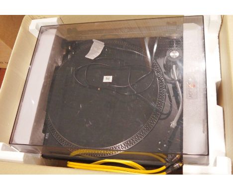 Dual DJ record player&nbsp;with USB port, serial no. 190801740C