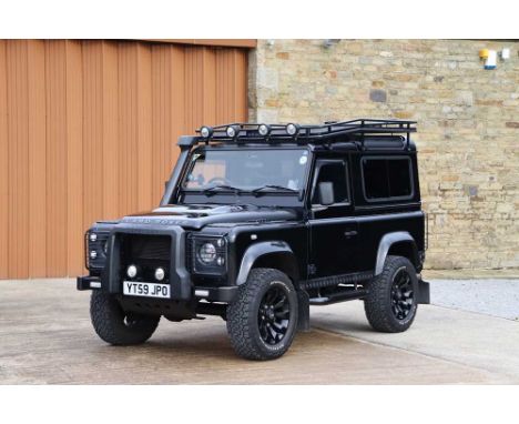 Registration No: YT59 JPO Chassis No: SALLDVBS7AA785154 MOT: February 2025 Visually imposing with external 'off-road' accesso