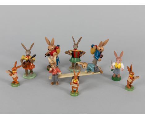 Konvolut 9 x Osterfiguren Hasen, Wendt & Kühn, Grünhainichen im Erzgebirge, ESCO Holzkunst u.a., 20. JahrhundertErzgebirgisch