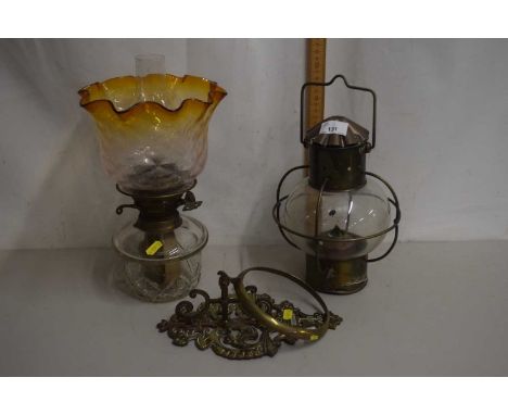 Mixed Lot: Wall mounted oil lamp with frilled glass shade and brass bracket, together with a further hanging oil lantern 