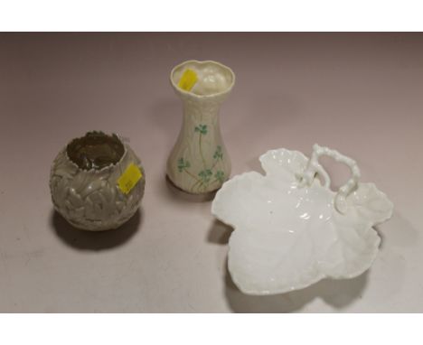 A SMALL BELLEEK VASE, ROYAL WORCESTER VASE AND A COALPORT LEAF DISH (3)