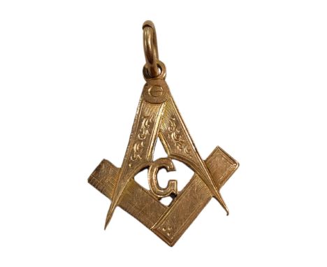 9 CARAT GOLD MASONIC JEWEL INSCRIBED TO REAR 'PRESENTED TO SIR KN. R MCHENRY PM BY R.B.P. NO.2 1903' CIRCA 5.3G 