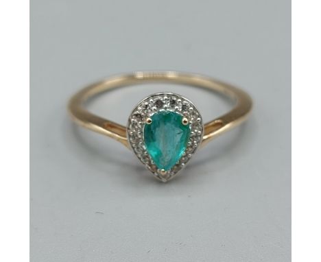 A 9ct gold cluster ring of teardrop form, ring size S, 2.2gms 