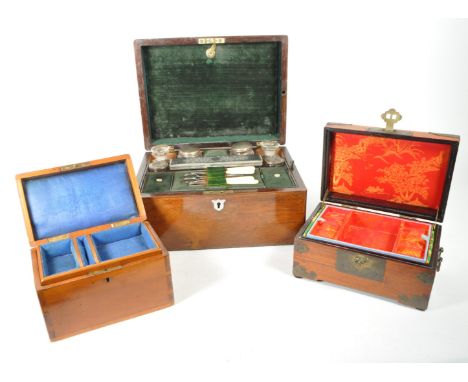 Three 19th / early 20th century wooden lidded jewellery boxes. Comprised of a 19th century French rosewood and brass inlaid d
