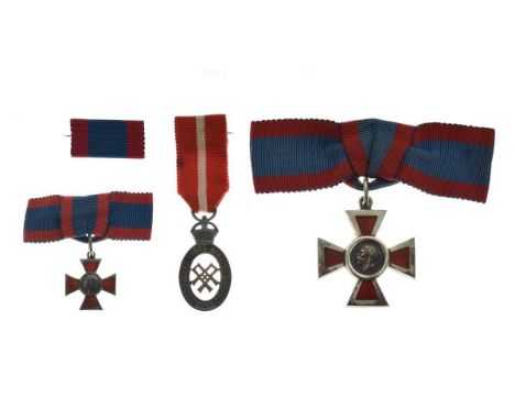 Medals and Decorations - George V Royal Red Cross Medal, 2nd Class, with related miniature, each in original case of issue, t