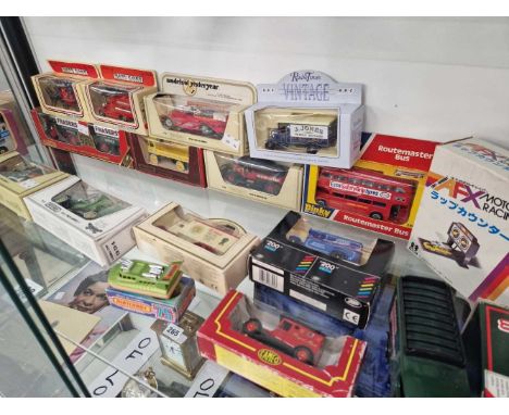 A collection of boxed die cast toys and vintage vehicles by Day's Gone, Matchbox, Dinky and others 