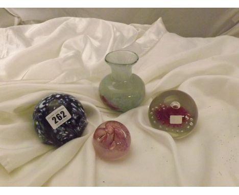 SELECTION OF CAITHNESS GLASS PAPERWEIGHTS & A VASE EST [£15-£25]