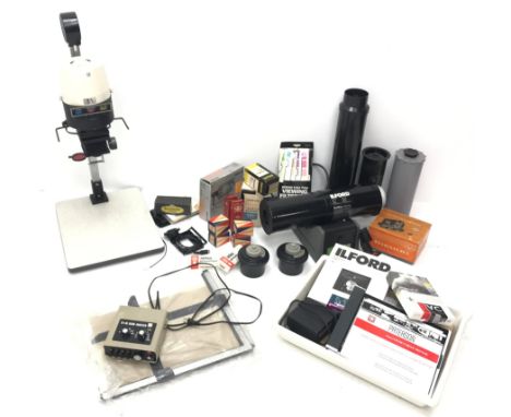 Large quantity of photo developing, dark room and photography equipment - quantity of Fogro 2'' x 2'' slide frames, PHILIPS m