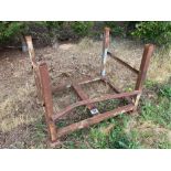 1No metal stillage